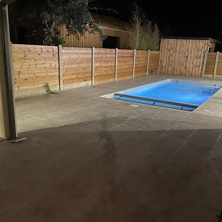Maison Moderne Avec Piscine Chauffee Villa