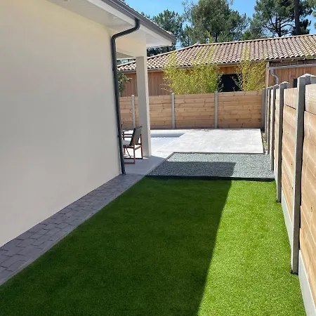 Maison Moderne Avec Piscine Chauffee Willa