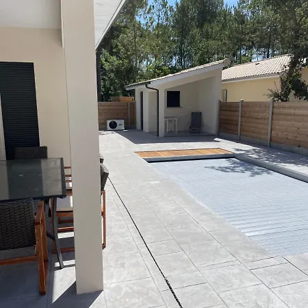 Maison Moderne Avec Piscine Chauffee Villa